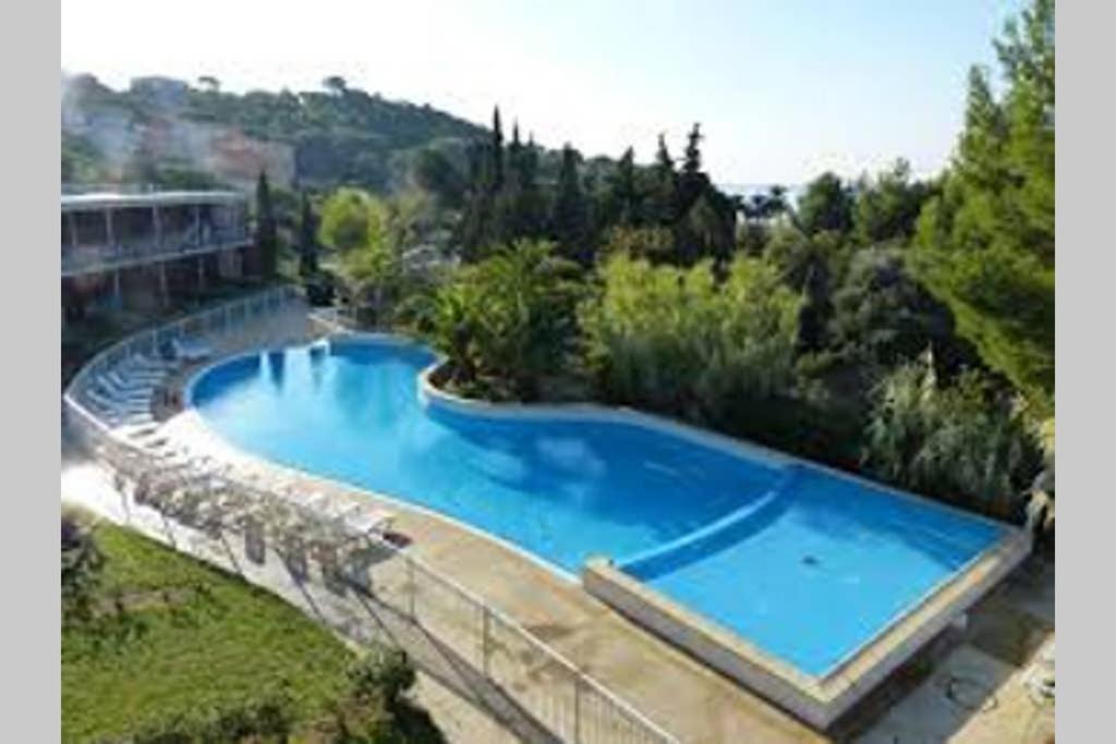 Les Terrasses Du Liouquet T2, Piscine , Parking , Mer A 150 M Ла Сиота Екстериор снимка